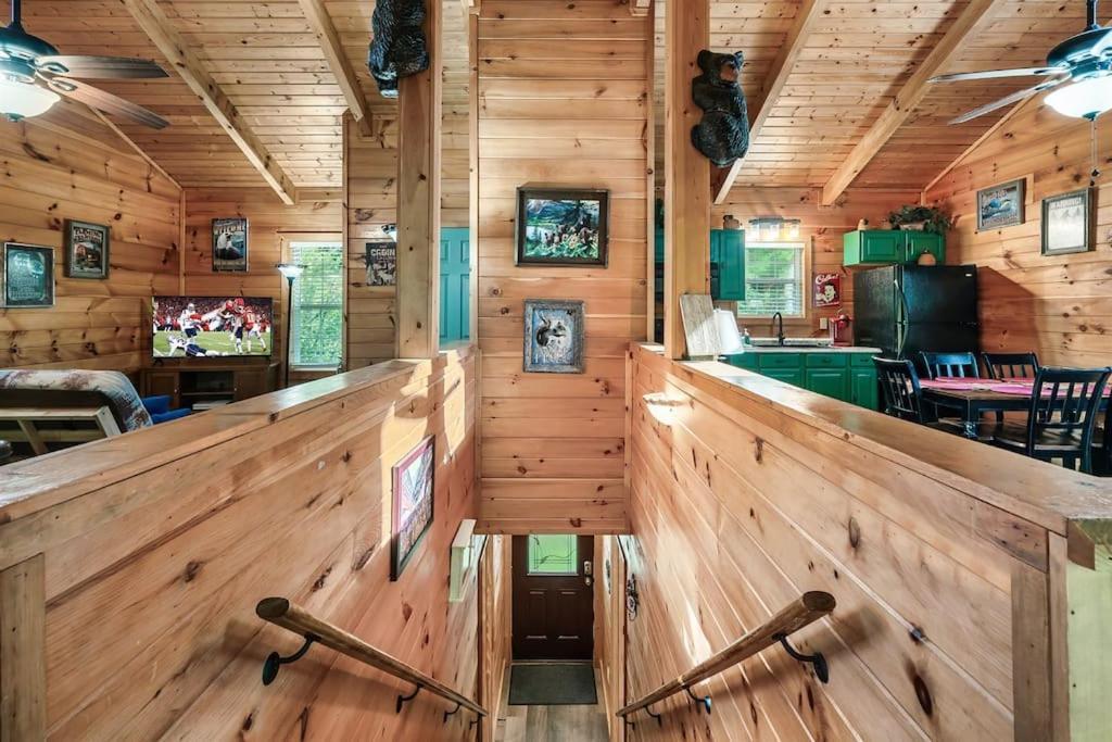 A Top Notch Lodge~Gatlinburg Exterior photo